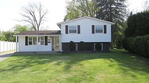 18341 W Lee Cir Photo 1