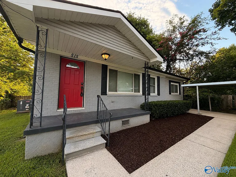 515 Warner St NW — Photo 3