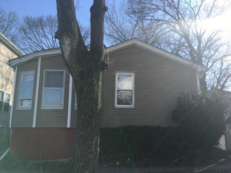 2nd image of 80 Pomona Ave