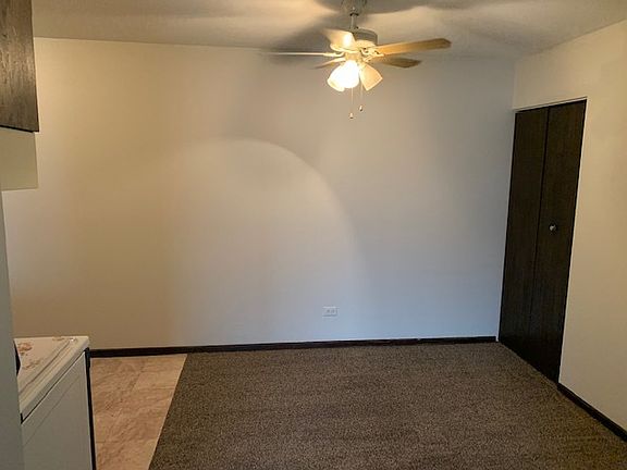 4th image of 1029 Shagbark Ct APT 1B