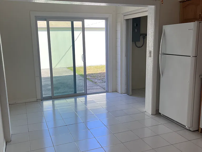Eat-In Kitchen, Laundry