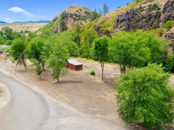 2 Rhoades Ln, White Bird, ID 83554