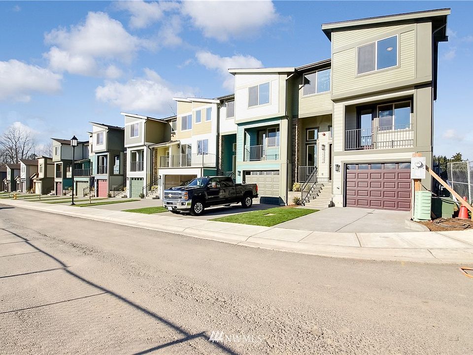 1st image of 1037 105th Avenue Ct E #56