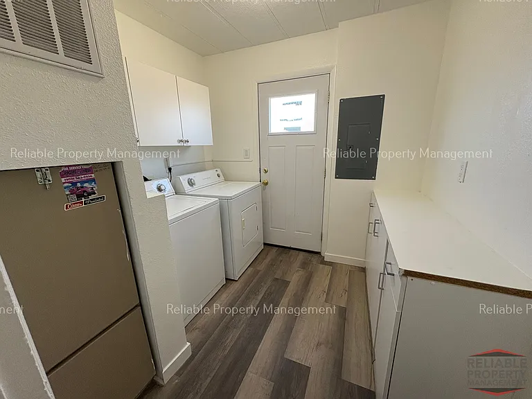 6508 S 5th Ave #A — Photo 4