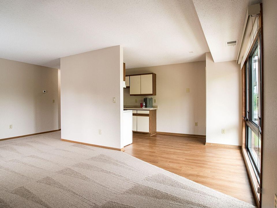 1st image of 2015 Central Ave NE #F9dffdfab