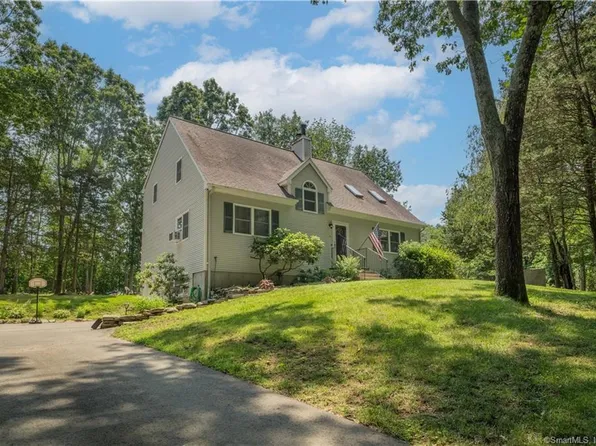 22 Peach Tree Hill Avenue, Ledyard, CT 06339