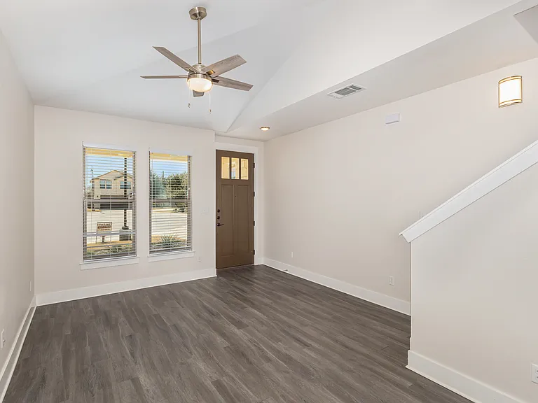 Windermere Parke Garden Villas — Photo 12