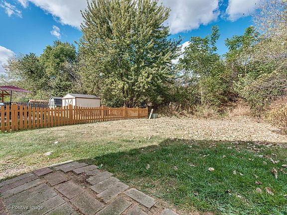 2nd image of 1812 Whitney Dr