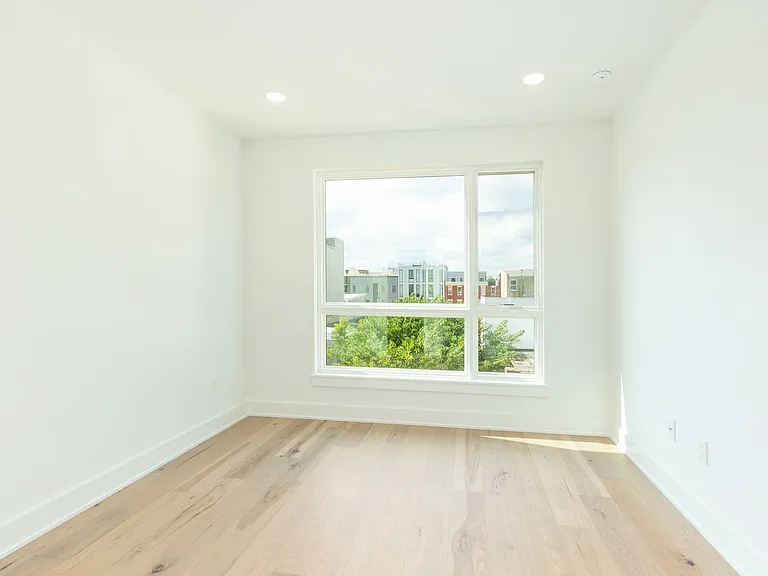 1723 Francis St — Photo 14