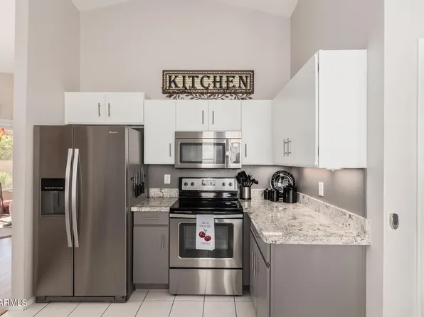 1583 E PALM BEACH Drive, Chandler, AZ 85249