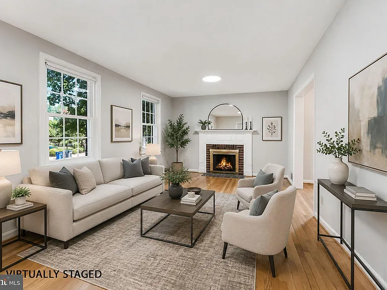1005 N Lebanon St — Photo 3