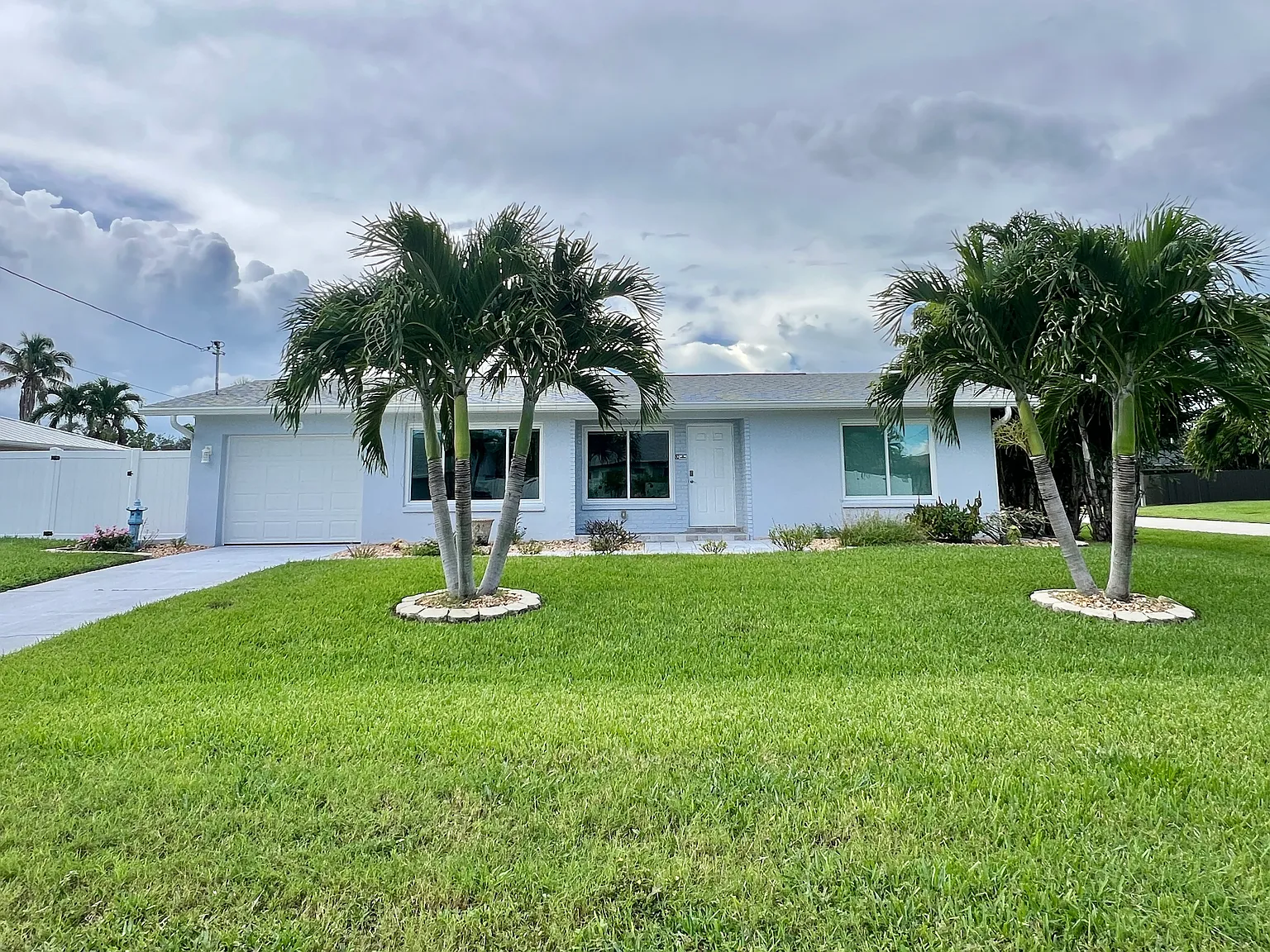 2 bed, 1204 sqft, $2,295 — Photo 1