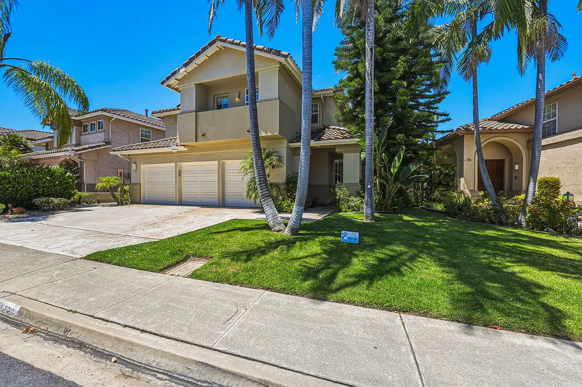 Building Photo - 11438 Cypress Canyon Park Dr