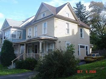 1st image of 204 Pattison St