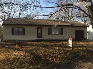 2818 S Overton Ave, Independence, MO 64052