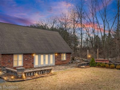 5186 Pinckney Rd, Howell, MI, 48843