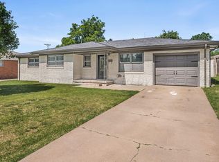 2207 Chestnut Dr, Pampa, TX 79065