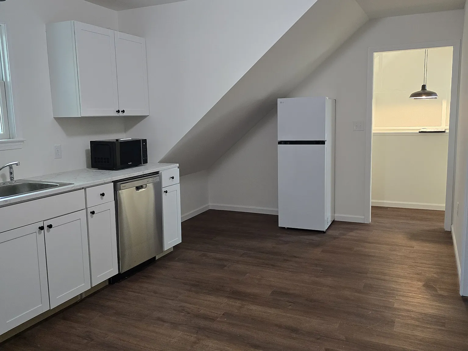 1 bed, $1,600 — Photo 3