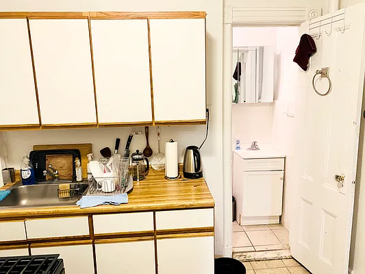 Rented by Corcoran | media 25