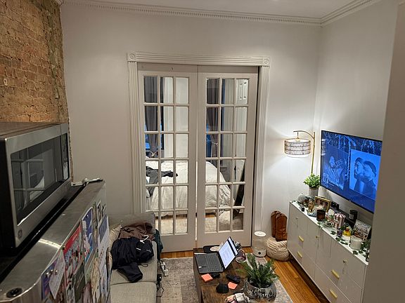 3rd image of 414 E 78th St APT 1B