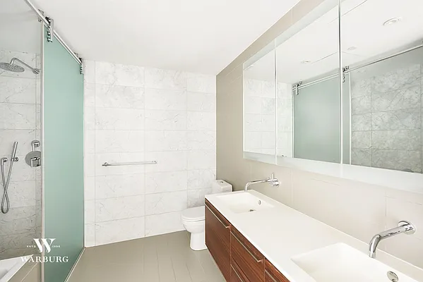 Sold by Warburg | media 31