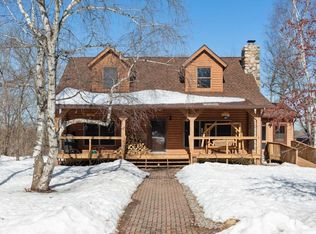 911 267th Ave NW, Isanti, MN 55040