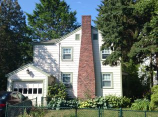 201 Park St, West Roxbury, MA 02132