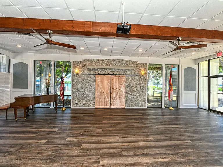 4320 Falmouth Dr #105 — Photo 42