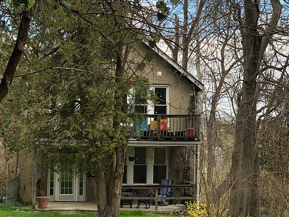 1908 Sulgrave Ave., first floor