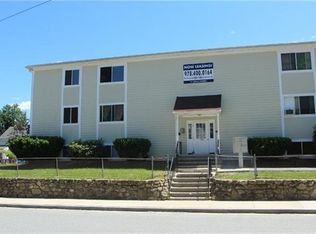 105 Plymouth St, Fitchburg, MA 01420