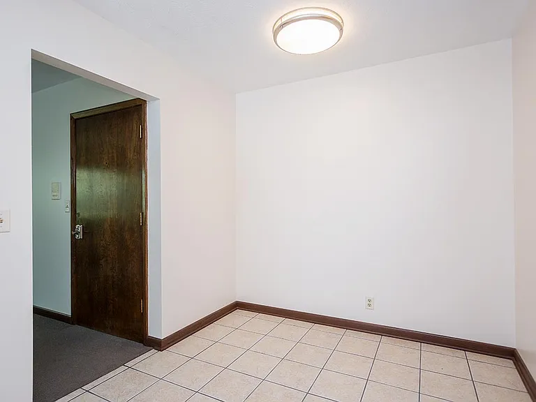 2436 C St #3 — Photo 4