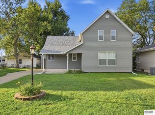 509 E Elk St, Hooper, NE 68031