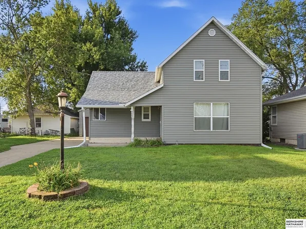 509 E Elk St, Hooper, NE 68031