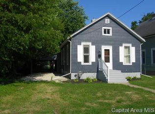 921 Day St, Galesburg, IL 61401