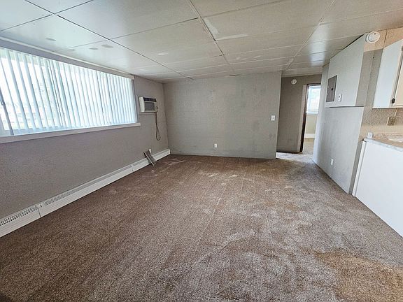 2nd image of 1008 Portland Dr #2