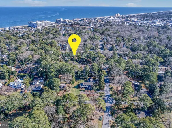 52 Henlopen Ave, Rehoboth Beach, DE 19971