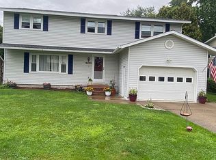 5803 Acton St, East Syracuse, NY 13057