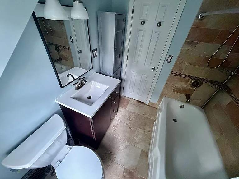 1561 Maywood Rd — Photo 14