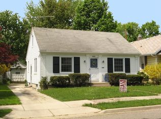 2104 Harding Ave, Lansing, MI 48910