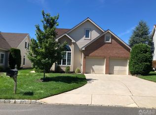 31 Leeds Ln, Monroe Township, NJ 08831