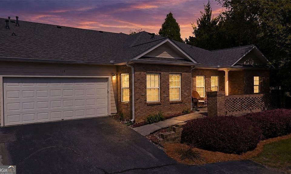 1st image of 119 Villa Park Cir