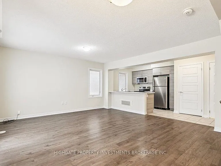 107 Lemieux Ct — Photo 4