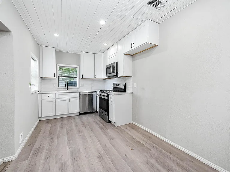 4356 Phlox St — Photo 31