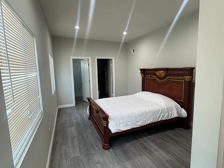 8151 Katella Ave #B — Photo 2