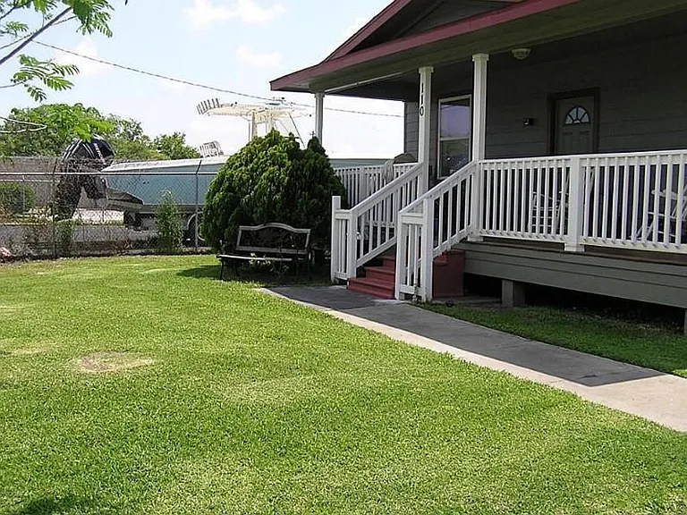 110 Carolyn St #1 — Photo 13