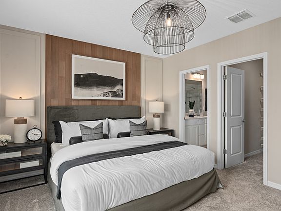 Spacious Owner s Retreat