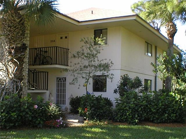 1st image of 746 Eagle Creek Dr Unit 104