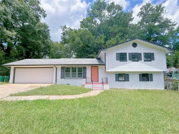 2756 Brook Dr, Morrow, GA 30260