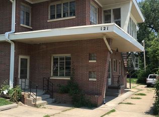 121 N 38th St, Omaha, NE 68131
