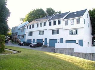 725 Bridge St APT 3, Lowell, MA 01850